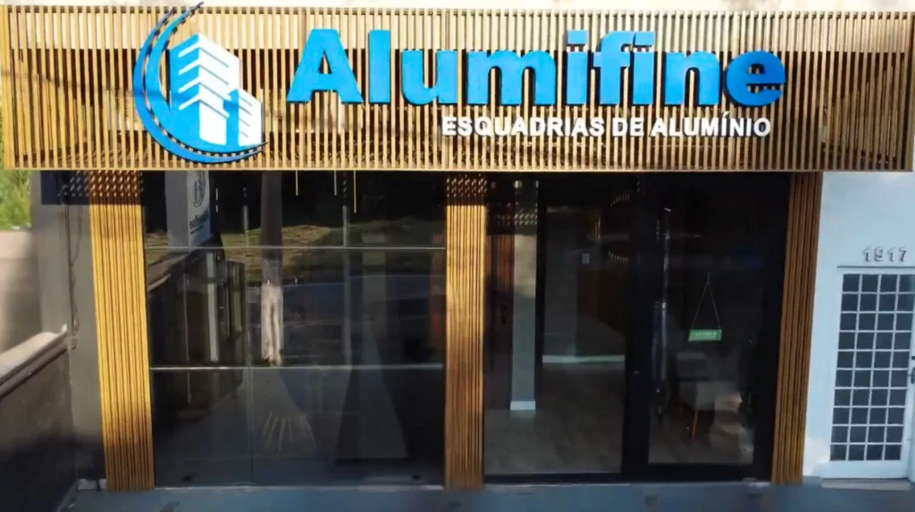 Faixada Showroom Alumifine